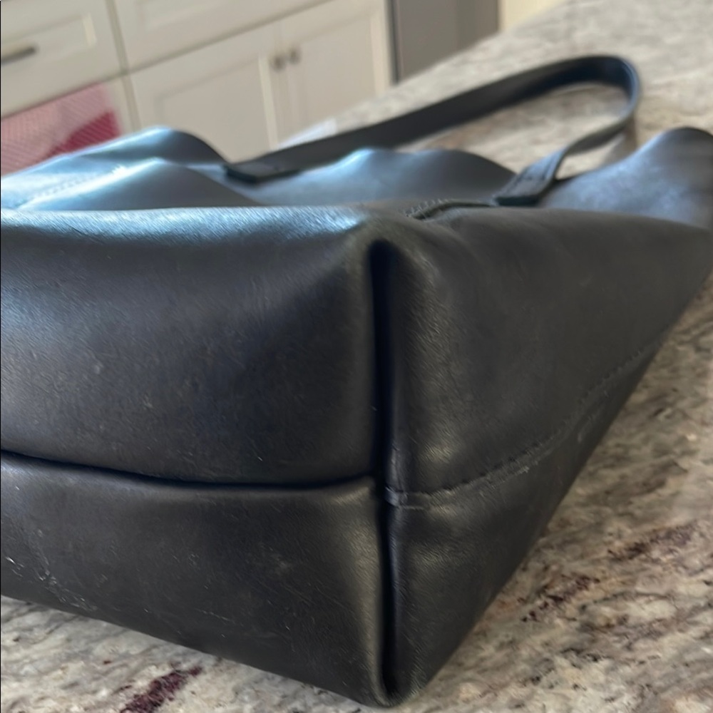 Portland leather Black  Crossbody Tote Bag - Picture 4 of 5